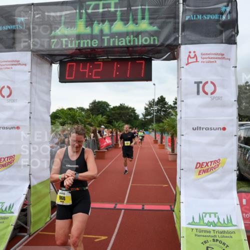 15.06.2025 - 7 Türme Triathlon Michael Strokosch http://msf.ph/oto/7988029 15.06.2025 14:21:17 Ziel 960, 1051 meine-sportfotos.de