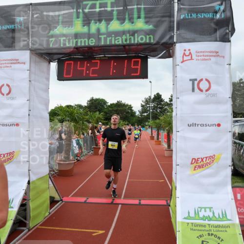 15.06.2025 - 7 Türme Triathlon Michael Strokosch http://msf.ph/oto/7988045 15.06.2025 14:21:18 Ziel 647, 960, 1017, 1051 meine-sportfotos.de