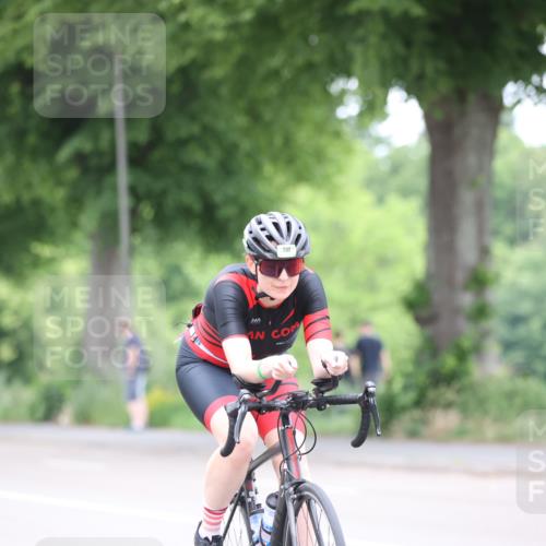 15.06.2025 - 7 Türme Triathlon Yannick Fuchs http://msf.ph/oto/7988100 15.06.2025 11:44:05 Radfahren 204, 232, 233 meine-sportfotos.de