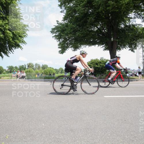 15.06.2025 - 7 Türme Triathlon Yannick Fuchs http://msf.ph/oto/7988115 15.06.2025 12:52:16 Radfahren 400, 451, 500 meine-sportfotos.de