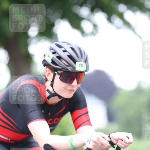 15.06.2025 - 7 Türme Triathlon Yannick Fuchs http://msf.ph/oto/7988146 15.06.2025 11:44:05 Radfahren 204, 232, 233 meine-sportfotos.de