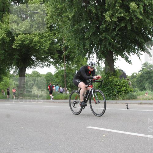 15.06.2025 - 7 Türme Triathlon Yannick Fuchs http://msf.ph/oto/7988154 15.06.2025 14:18:55 Radfahren  meine-sportfotos.de