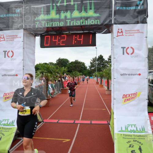 15.06.2025 - 7 Türme Triathlon Michael Strokosch http://msf.ph/oto/7988227 15.06.2025 14:21:40 Ziel 400, 663, 1126 meine-sportfotos.de