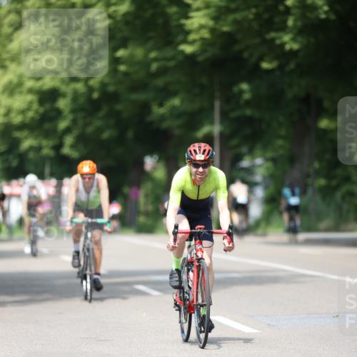 15.06.2025 - 7 Türme Triathlon Yannick Fuchs http://msf.ph/oto/7988284 15.06.2025 13:00:25 Radfahren 200, 461, 495, 531, 577, 665, 869, 945 meine-sportfotos.de