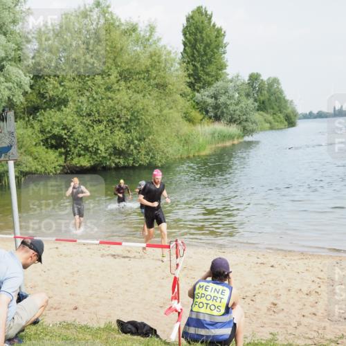 21.06.2025 - 27. Vierlanden-Triathlon MichiJ http://msf.ph/oto/7988311 15.06.2026 09:51:58 Schwimmen 282, 288, 292 meine-sportfotos.de