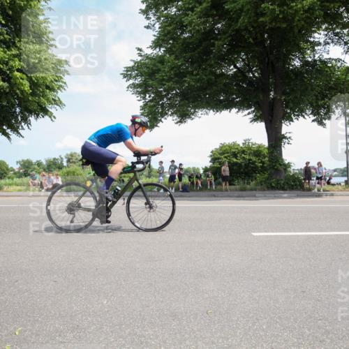 15.06.2025 - 7 Türme Triathlon Yannick Fuchs http://msf.ph/oto/7988330 15.06.2025 12:54:02 Radfahren 302, 559, 562, 594 meine-sportfotos.de
