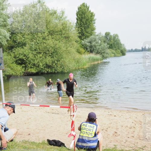 21.06.2025 - 27. Vierlanden-Triathlon MichiJ http://msf.ph/oto/7988337 15.06.2026 09:51:58 Schwimmen 282, 288, 292 meine-sportfotos.de