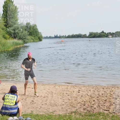 21.06.2025 - 27. Vierlanden-Triathlon MichiJ http://msf.ph/oto/7988399 15.06.2026 09:51:59 Schwimmen 282, 288, 292 meine-sportfotos.de