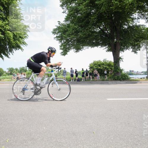 15.06.2025 - 7 Türme Triathlon Yannick Fuchs http://msf.ph/oto/7988404 15.06.2025 12:54:56 Radfahren 255, 272, 331, 436, 473, 626, 983 meine-sportfotos.de