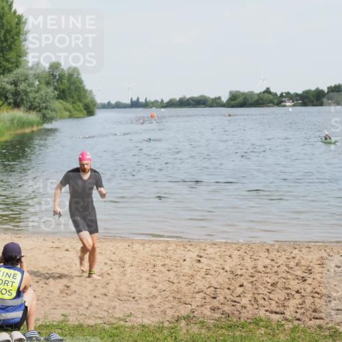 21.06.2025 - 27. Vierlanden-Triathlon MichiJ http://msf.ph/oto/7988419 15.06.2026 09:51:59 Schwimmen 282, 288, 292 meine-sportfotos.de