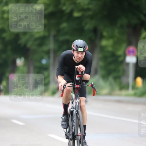 15.06.2025 - 7 Türme Triathlon Yannick Fuchs http://msf.ph/oto/7988428 15.06.2025 11:44:59 Radfahren 202, 242, 255 meine-sportfotos.de