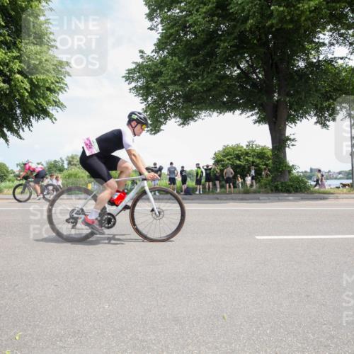 15.06.2025 - 7 Türme Triathlon Yannick Fuchs http://msf.ph/oto/7988429 15.06.2025 12:55:01 Radfahren 331, 436, 473, 626, 634, 940, 983 meine-sportfotos.de