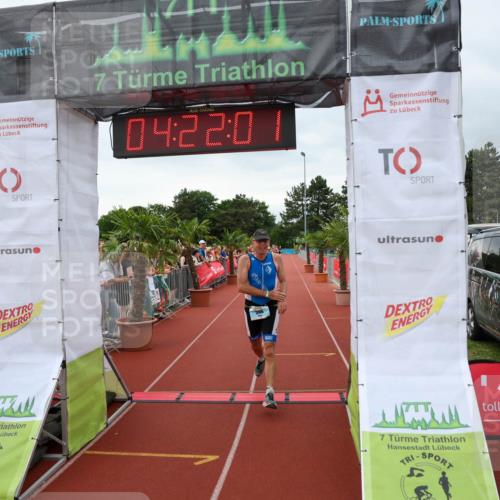 15.06.2025 - 7 Türme Triathlon Michael Strokosch http://msf.ph/oto/7988438 15.06.2025 14:22:01 Ziel 360, 396 meine-sportfotos.de