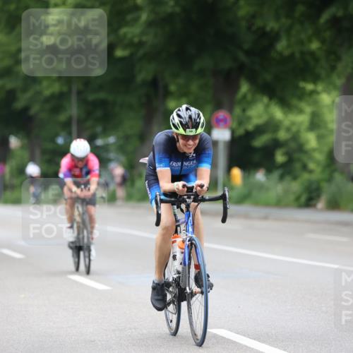 15.06.2025 - 7 Türme Triathlon Yannick Fuchs http://msf.ph/oto/7988499 15.06.2025 11:45:01 Radfahren 202, 242, 255 meine-sportfotos.de