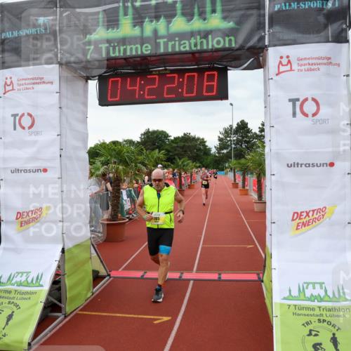 15.06.2025 - 7 Türme Triathlon Michael Strokosch http://msf.ph/oto/7988504 15.06.2025 14:22:07 Ziel 396, 705, 1013 meine-sportfotos.de