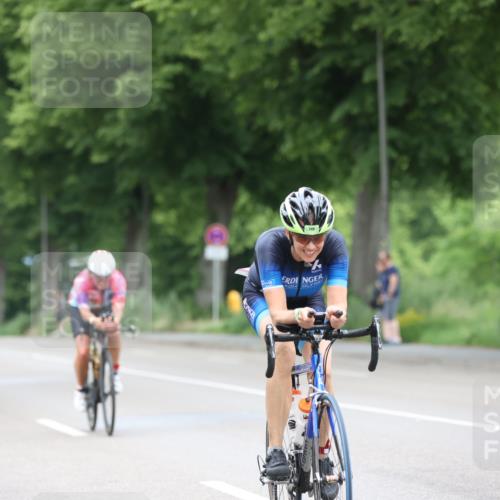 15.06.2025 - 7 Türme Triathlon Yannick Fuchs http://msf.ph/oto/7988515 15.06.2025 11:45:01 Radfahren 202, 242, 255 meine-sportfotos.de