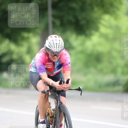 15.06.2025 - 7 Türme Triathlon Yannick Fuchs http://msf.ph/oto/7988527 15.06.2025 11:45:02 Radfahren 202, 242, 255 meine-sportfotos.de