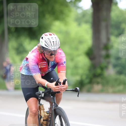 15.06.2025 - 7 Türme Triathlon Yannick Fuchs http://msf.ph/oto/7988533 15.06.2025 11:45:02 Radfahren 202, 242, 255 meine-sportfotos.de