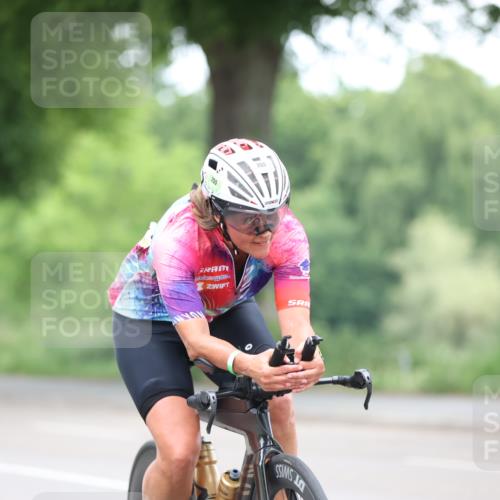 15.06.2025 - 7 Türme Triathlon Yannick Fuchs http://msf.ph/oto/7988541 15.06.2025 11:45:02 Radfahren 202, 242, 255 meine-sportfotos.de