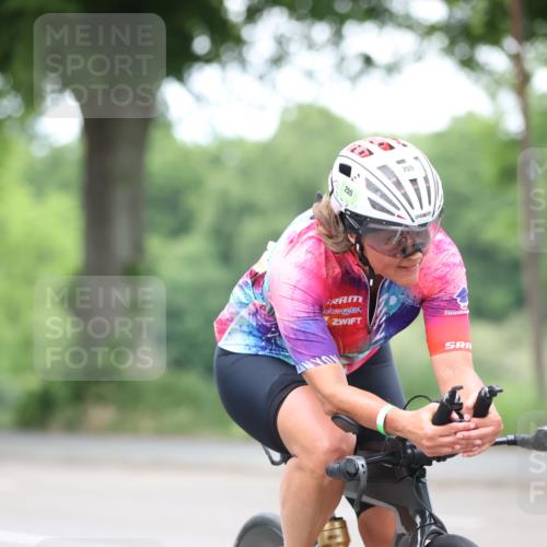 15.06.2025 - 7 Türme Triathlon Yannick Fuchs http://msf.ph/oto/7988556 15.06.2025 11:45:02 Radfahren 202, 242, 255 meine-sportfotos.de