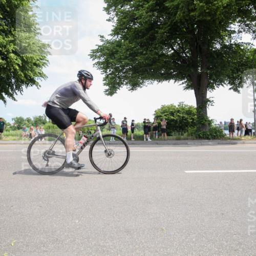 15.06.2025 - 7 Türme Triathlon Yannick Fuchs http://msf.ph/oto/7988566 15.06.2025 12:56:16 Radfahren 284, 454, 538, 550, 557, 674, 999 meine-sportfotos.de