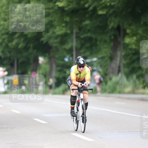 15.06.2025 - 7 Türme Triathlon Yannick Fuchs http://msf.ph/oto/7988574 15.06.2025 11:45:32 Radfahren 256, 265, 302 meine-sportfotos.de