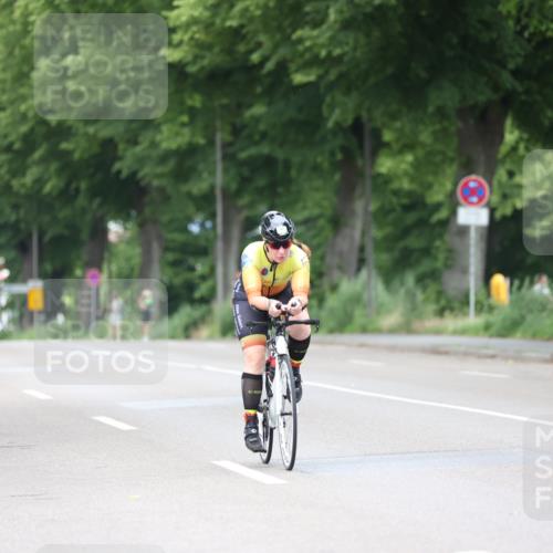 15.06.2025 - 7 Türme Triathlon Yannick Fuchs http://msf.ph/oto/7988582 15.06.2025 11:45:32 Radfahren 256, 265, 302 meine-sportfotos.de