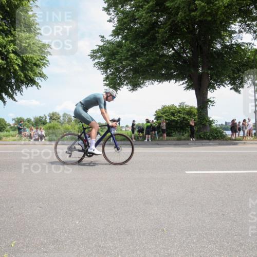 15.06.2025 - 7 Türme Triathlon Yannick Fuchs http://msf.ph/oto/7988593 15.06.2025 12:56:31 Radfahren 272, 274, 331, 339, 378, 385, 422, 473, 597, 623 meine-sportfotos.de