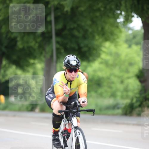 15.06.2025 - 7 Türme Triathlon Yannick Fuchs http://msf.ph/oto/7988599 15.06.2025 11:45:33 Radfahren 256, 260, 265, 302 meine-sportfotos.de