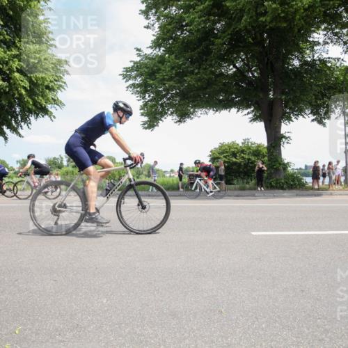 15.06.2025 - 7 Türme Triathlon Yannick Fuchs http://msf.ph/oto/7988611 15.06.2025 12:56:36 Radfahren 331, 623 meine-sportfotos.de