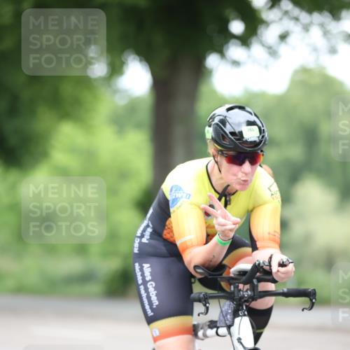 15.06.2025 - 7 Türme Triathlon Yannick Fuchs http://msf.ph/oto/7988613 15.06.2025 11:45:33 Radfahren 256, 260, 265, 302 meine-sportfotos.de