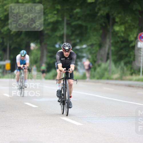 15.06.2025 - 7 Türme Triathlon Yannick Fuchs http://msf.ph/oto/7988647 15.06.2025 11:45:37 Radfahren 256, 260, 265 meine-sportfotos.de