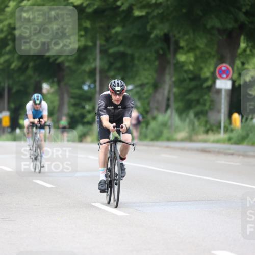 15.06.2025 - 7 Türme Triathlon Yannick Fuchs http://msf.ph/oto/7988654 15.06.2025 11:45:38 Radfahren 245, 256, 260, 301 meine-sportfotos.de