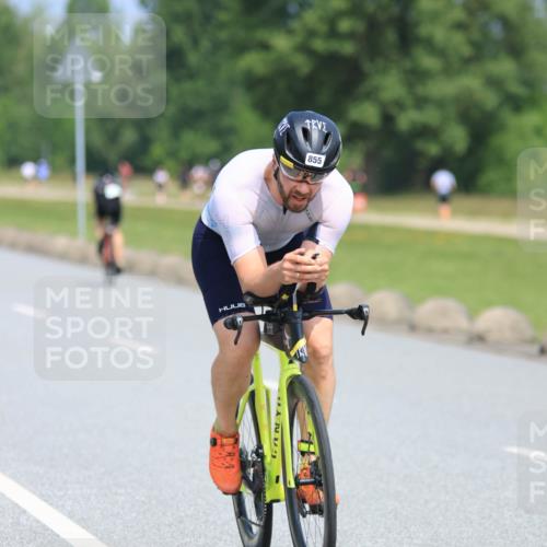 21.06.2025 - 27. Vierlanden-Triathlon H.Heesch http://msf.ph/oto/7988656 15.06.2025 11:43:34 Radfahren 210, 686, 714, 731, 738, 844, 855 meine-sportfotos.de