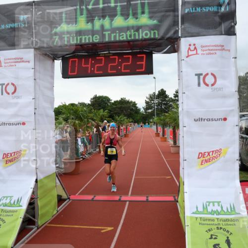 15.06.2025 - 7 Türme Triathlon Michael Strokosch http://msf.ph/oto/7988660 15.06.2025 14:22:23 Ziel 615, 718, 722, 903 meine-sportfotos.de