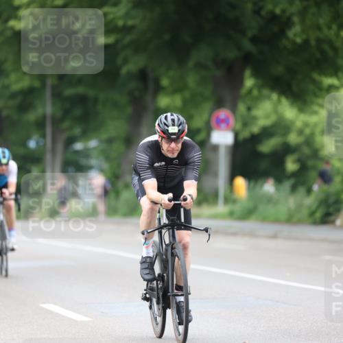 15.06.2025 - 7 Türme Triathlon Yannick Fuchs http://msf.ph/oto/7988672 15.06.2025 11:45:38 Radfahren 245, 256, 260, 301 meine-sportfotos.de