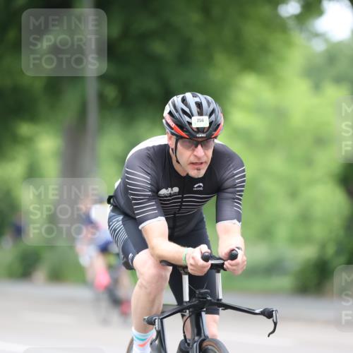 15.06.2025 - 7 Türme Triathlon Yannick Fuchs http://msf.ph/oto/7988693 15.06.2025 11:45:39 Radfahren 245, 256, 260, 301 meine-sportfotos.de
