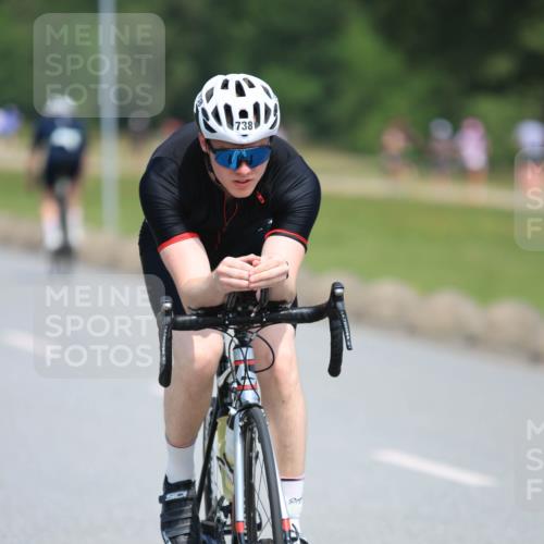 21.06.2025 - 27. Vierlanden-Triathlon H.Heesch http://msf.ph/oto/7988702 15.06.2025 11:43:39 Radfahren 58, 210, 714, 731, 738 meine-sportfotos.de