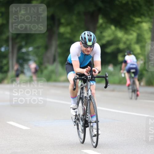 15.06.2025 - 7 Türme Triathlon Yannick Fuchs http://msf.ph/oto/7988704 15.06.2025 11:45:40 Radfahren 232, 245, 256, 260, 301 meine-sportfotos.de