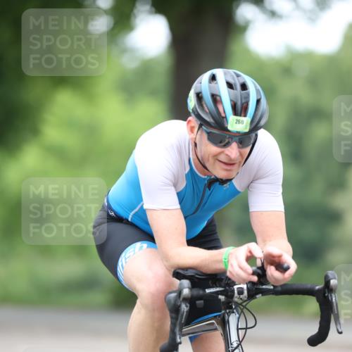 15.06.2025 - 7 Türme Triathlon Yannick Fuchs http://msf.ph/oto/7988726 15.06.2025 11:45:40 Radfahren 232, 245, 256, 260, 301 meine-sportfotos.de