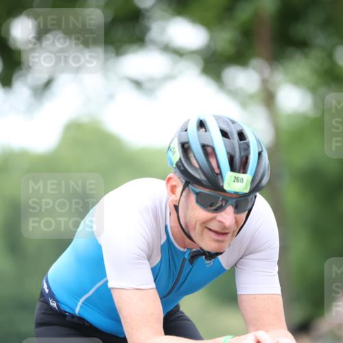 15.06.2025 - 7 Türme Triathlon Yannick Fuchs http://msf.ph/oto/7988734 15.06.2025 11:45:41 Radfahren 232, 245, 256, 260, 301 meine-sportfotos.de