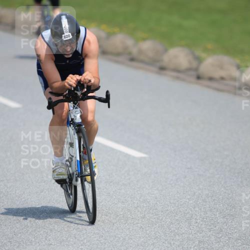 21.06.2025 - 27. Vierlanden-Triathlon H.Heesch http://msf.ph/oto/7988764 15.06.2025 11:44:01 Radfahren 163, 683, 691, 793, 820 meine-sportfotos.de