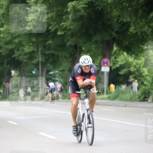 15.06.2025 - 7 Türme Triathlon Yannick Fuchs http://msf.ph/oto/7988779 15.06.2025 11:45:44 Radfahren 232, 245, 301 meine-sportfotos.de