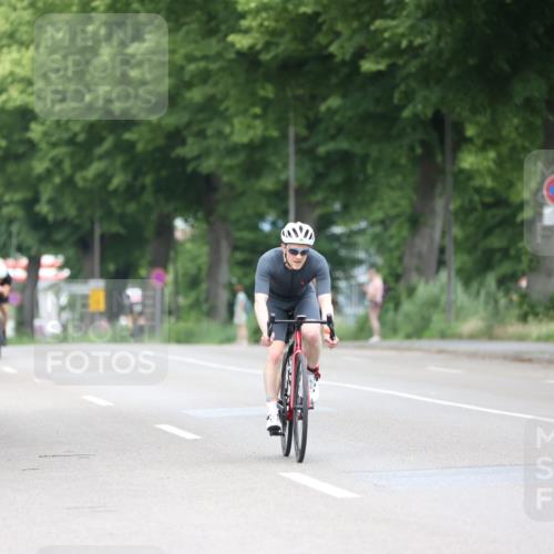 15.06.2025 - 7 Türme Triathlon Yannick Fuchs http://msf.ph/oto/7988840 15.06.2025 11:45:58 Radfahren 208, 241, 273 meine-sportfotos.de