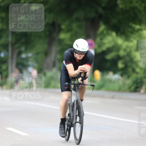 15.06.2025 - 7 Türme Triathlon Yannick Fuchs http://msf.ph/oto/7988906 15.06.2025 11:46:03 Radfahren 208, 241, 273 meine-sportfotos.de