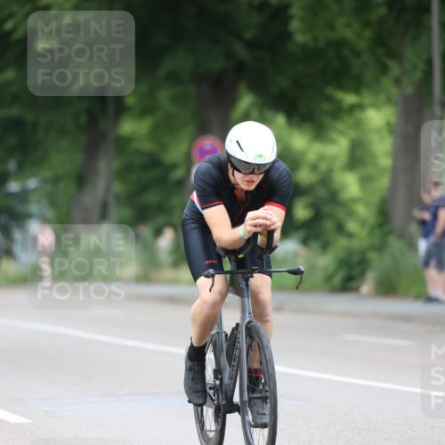 15.06.2025 - 7 Türme Triathlon Yannick Fuchs http://msf.ph/oto/7988910 15.06.2025 11:46:03 Radfahren 208, 241, 273 meine-sportfotos.de