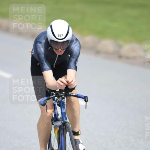 21.06.2025 - 27. Vierlanden-Triathlon H.Heesch http://msf.ph/oto/7988925 15.06.2025 11:45:24 Radfahren 212, 723, 794, 797, 841 meine-sportfotos.de