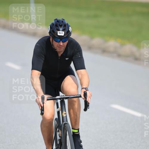 21.06.2025 - 27. Vierlanden-Triathlon H.Heesch http://msf.ph/oto/7988930 15.06.2025 11:45:25 Radfahren 212, 723, 794, 797, 841 meine-sportfotos.de