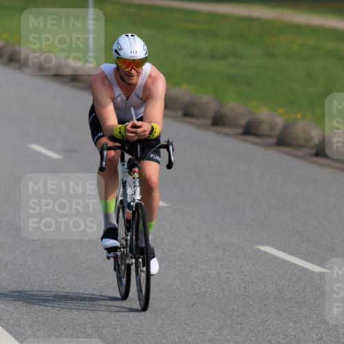 15.06.2025 - 27. Vierlanden-Triathlon H.Heesch http://msf.ph/oto/7988934 15.06.2025 09:30:06 Radfahren 109, 115, 139, 167 meine-sportfotos.de