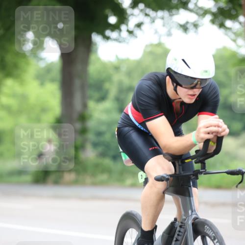 15.06.2025 - 7 Türme Triathlon Yannick Fuchs http://msf.ph/oto/7988947 15.06.2025 11:46:04 Radfahren 208, 273 meine-sportfotos.de